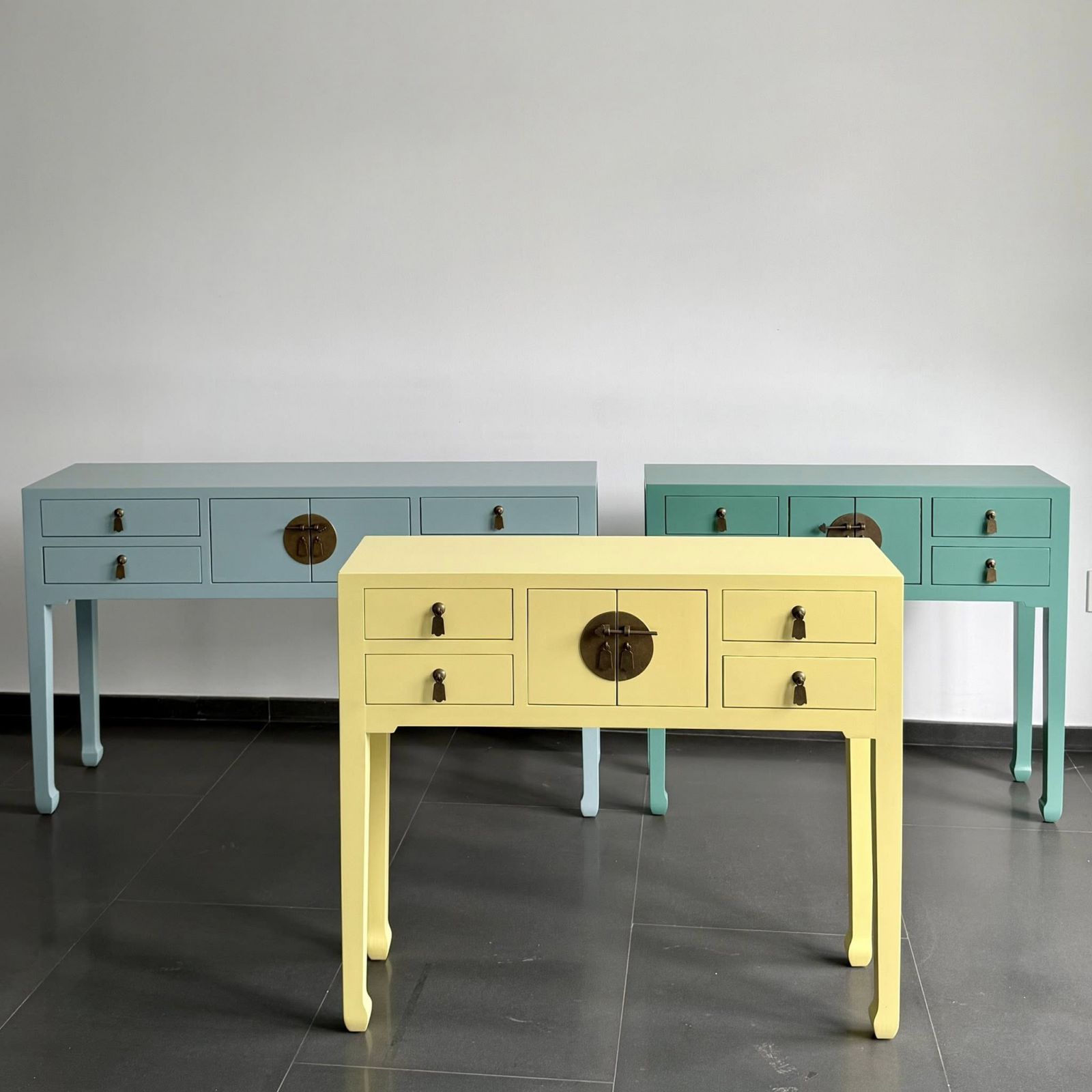 Console C563 color