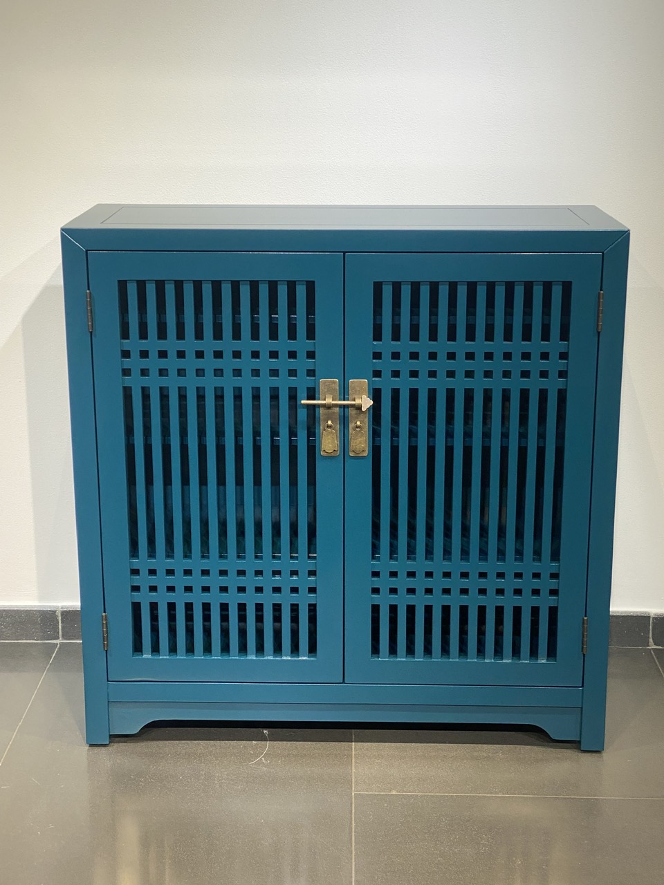 Cabinet C821