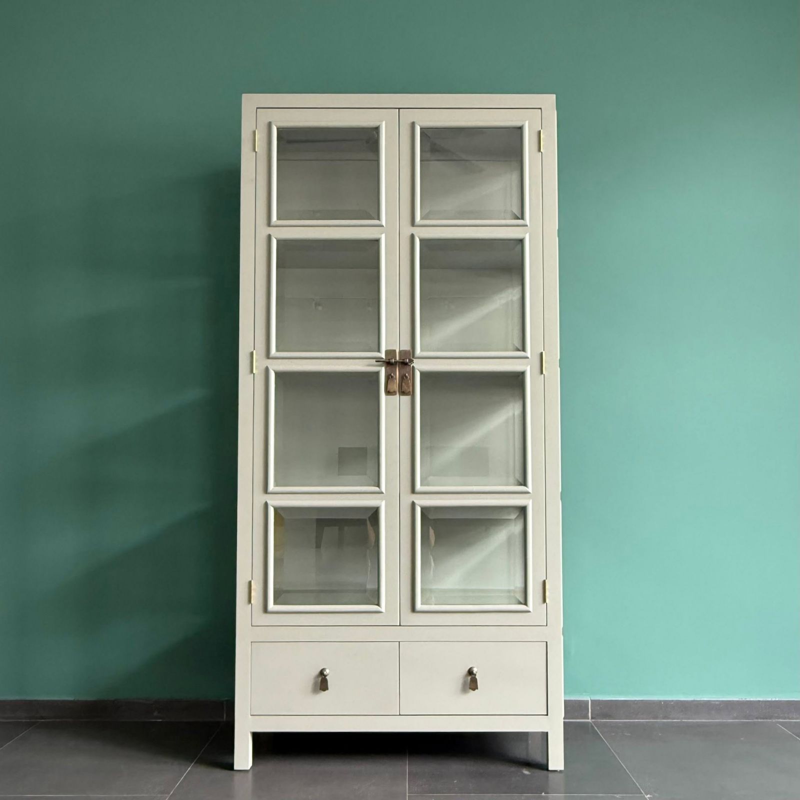 Glass cabinet