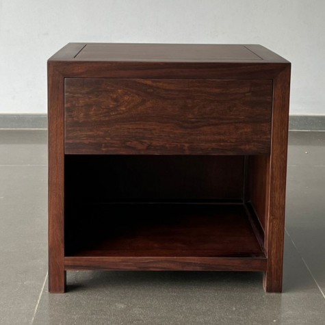 Side table C584
