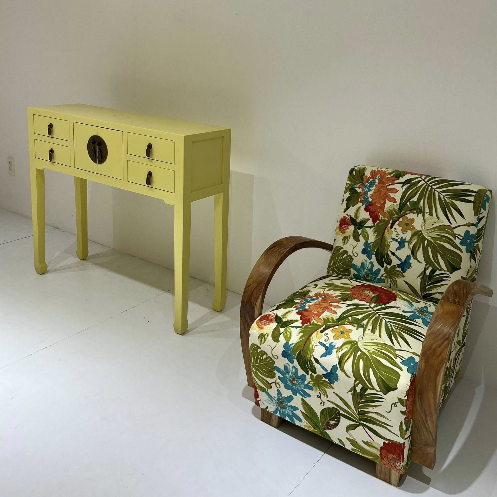 Wooden armchair C534