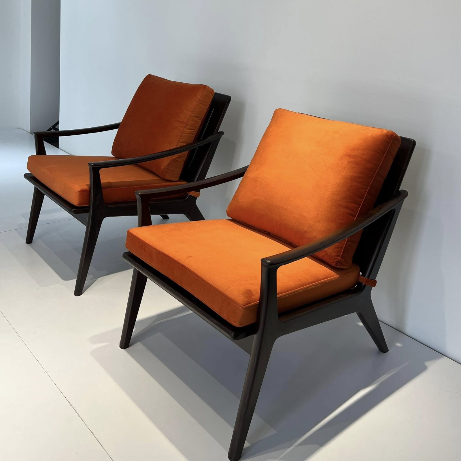 Arm chair C579B